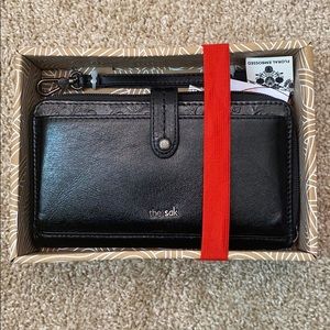 The Sak NWT black crossbody/wallet
